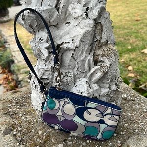 Coach Scarf Print Flap Signature Purple Blue Wristlet EUC